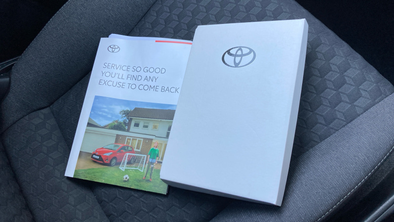 Toyota Yaris 1.5 Hybrid Icon 5dr CVT Hybrid Hatchback